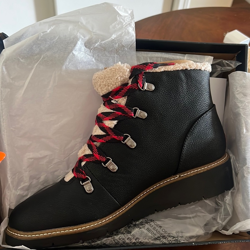 brand new black boots